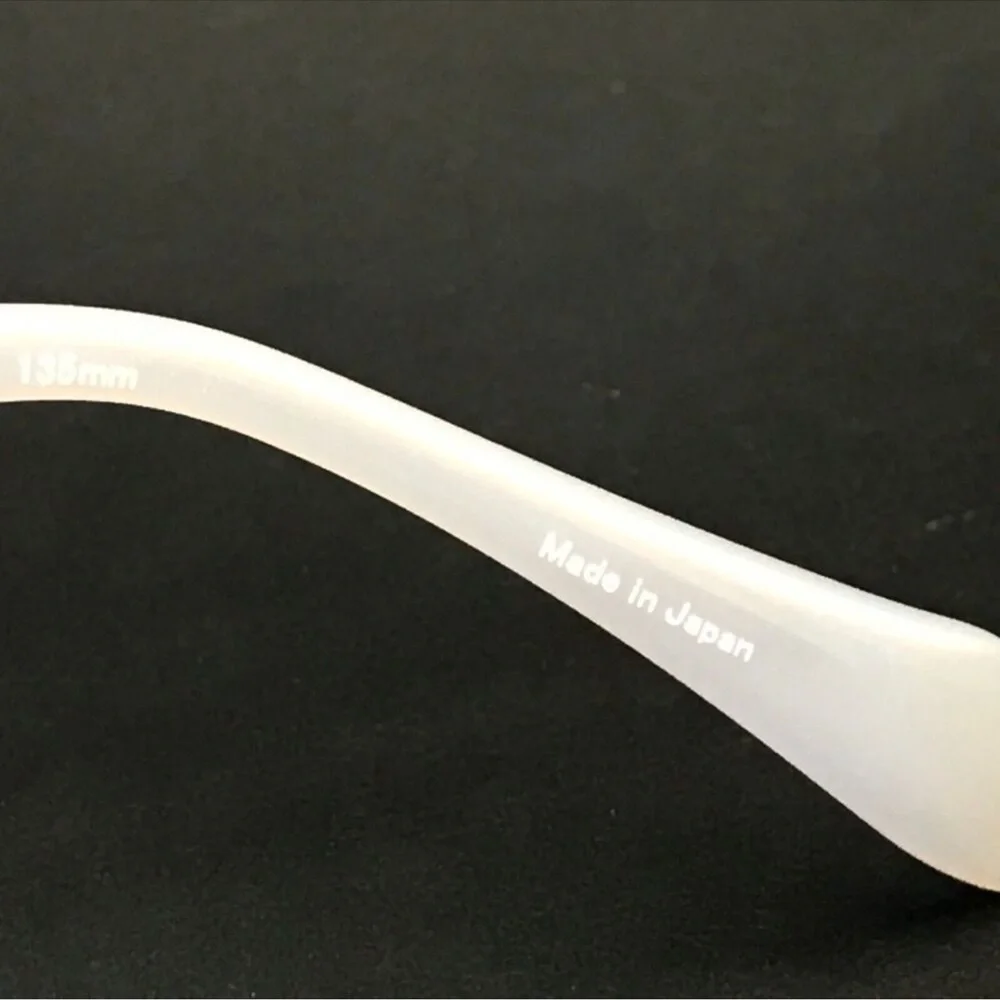 Line Art by Charmant Eyeglasses Frames XL2147 GW Titanium Gold Rimless 51-17-135